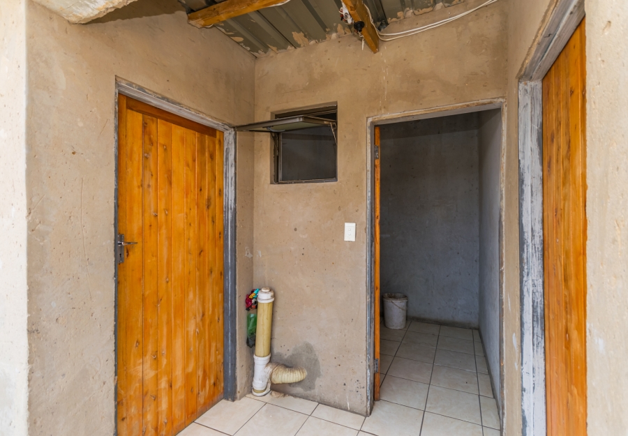10 Bedroom Property for Sale in Cosmo City Gauteng