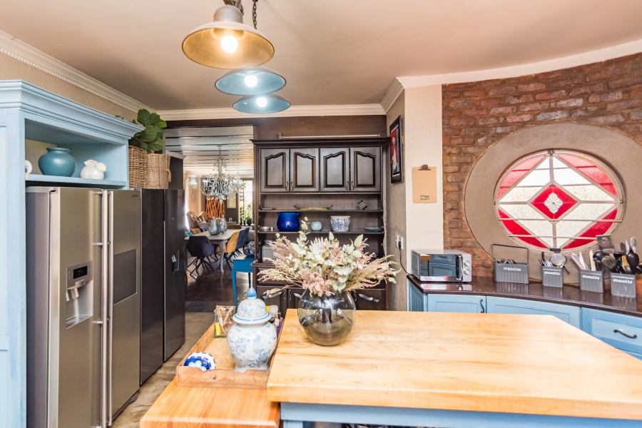 9 Bedroom Property for Sale in Clubview Gauteng