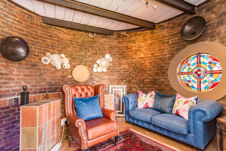 9 Bedroom Property for Sale in Clubview Gauteng