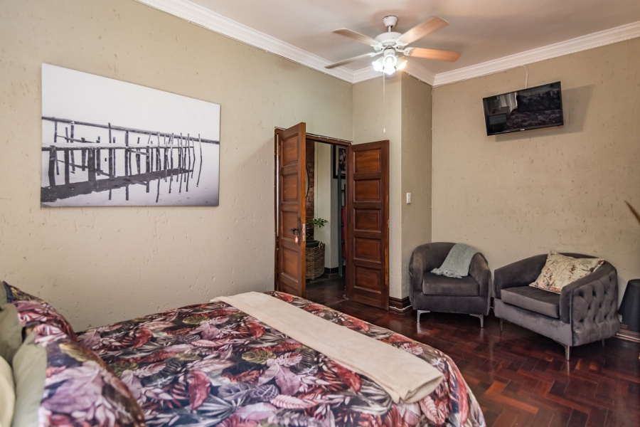 9 Bedroom Property for Sale in Clubview Gauteng