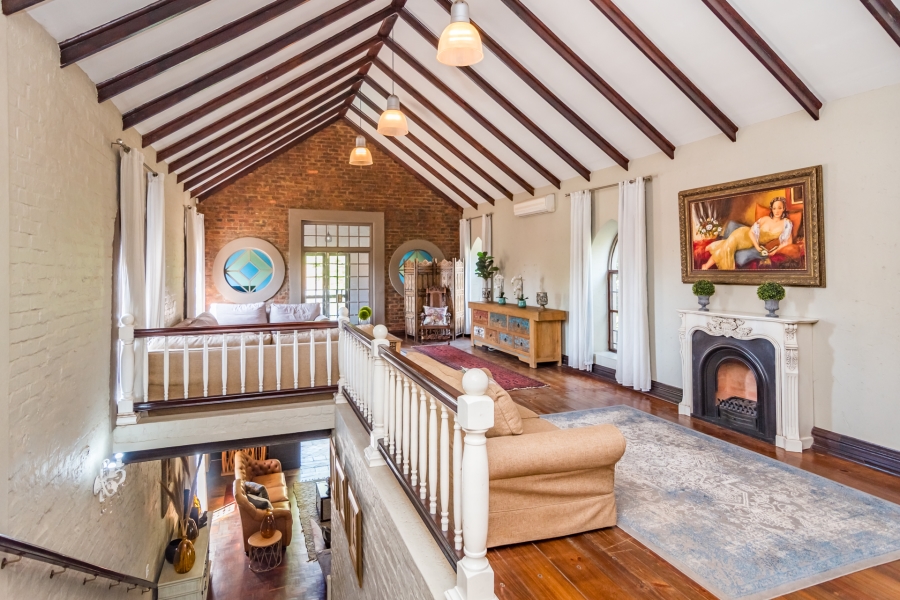 9 Bedroom Property for Sale in Clubview Gauteng
