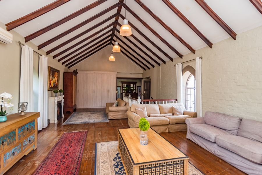 9 Bedroom Property for Sale in Clubview Gauteng