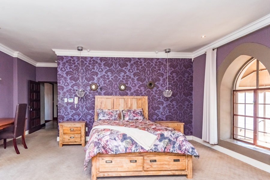 9 Bedroom Property for Sale in Clubview Gauteng
