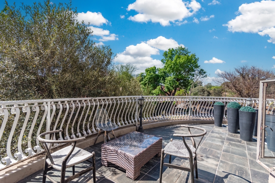 9 Bedroom Property for Sale in Clubview Gauteng