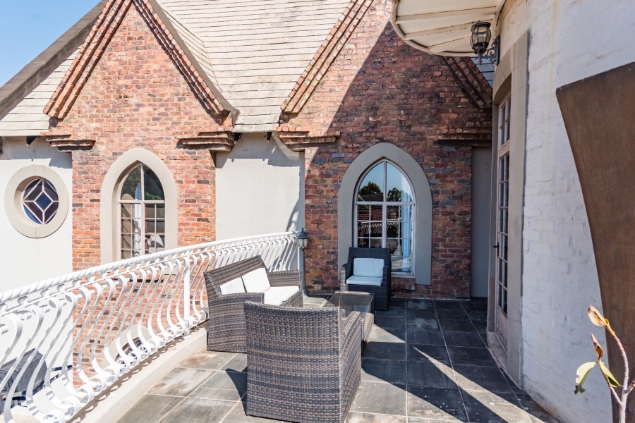 9 Bedroom Property for Sale in Clubview Gauteng