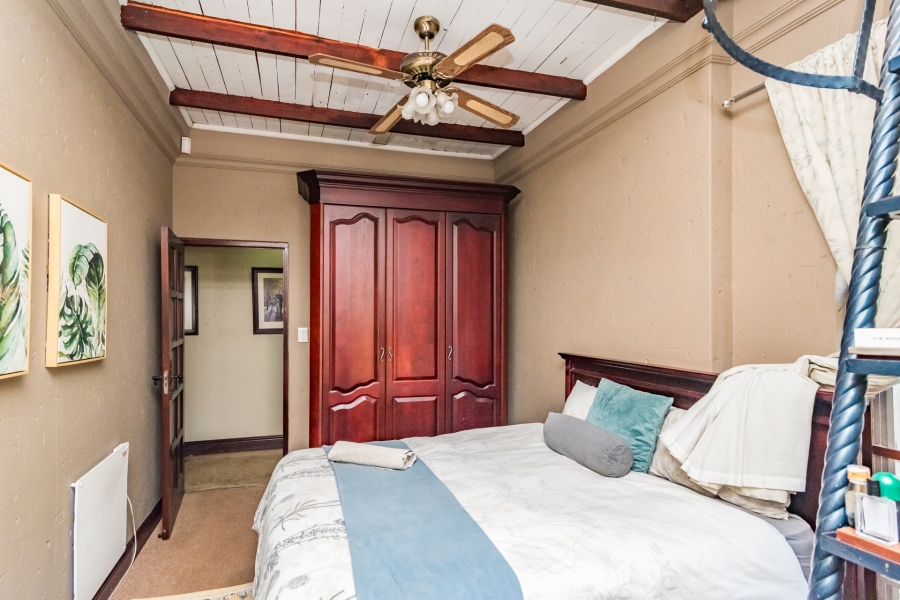 9 Bedroom Property for Sale in Clubview Gauteng