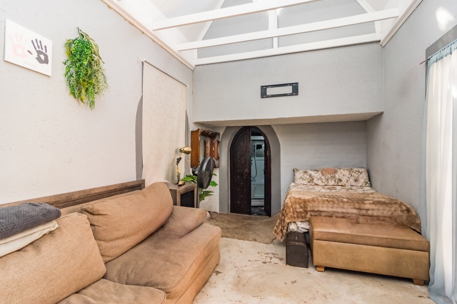 9 Bedroom Property for Sale in Clubview Gauteng