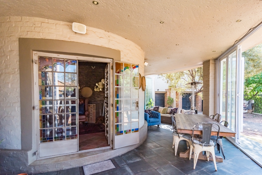 9 Bedroom Property for Sale in Clubview Gauteng
