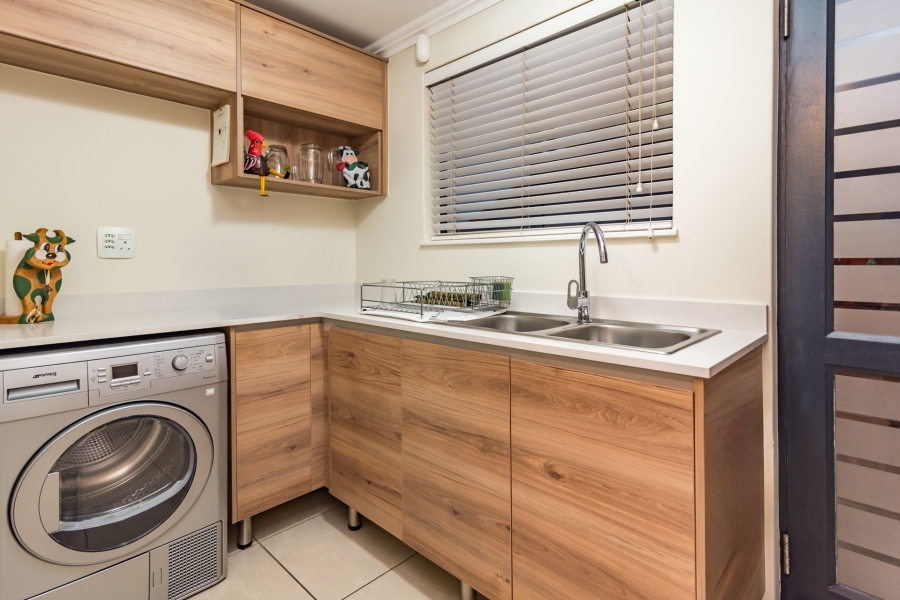 3 Bedroom Property for Sale in Amorosa Gauteng