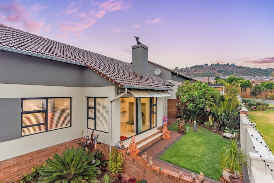 3 Bedroom Property for Sale in Amorosa Gauteng