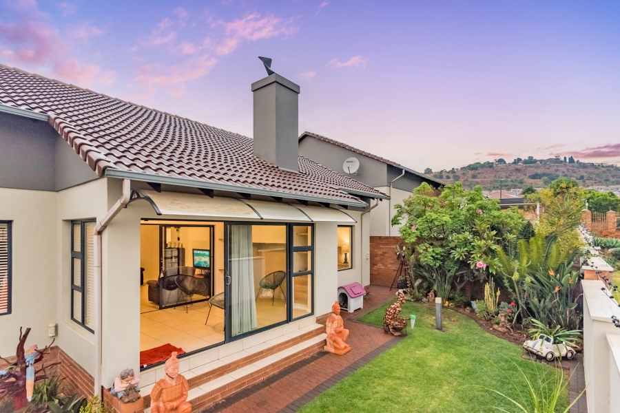 3 Bedroom Property for Sale in Amorosa Gauteng