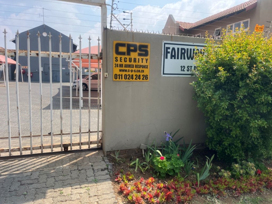 To Let 2 Bedroom Property for Rent in New Redruth Gauteng