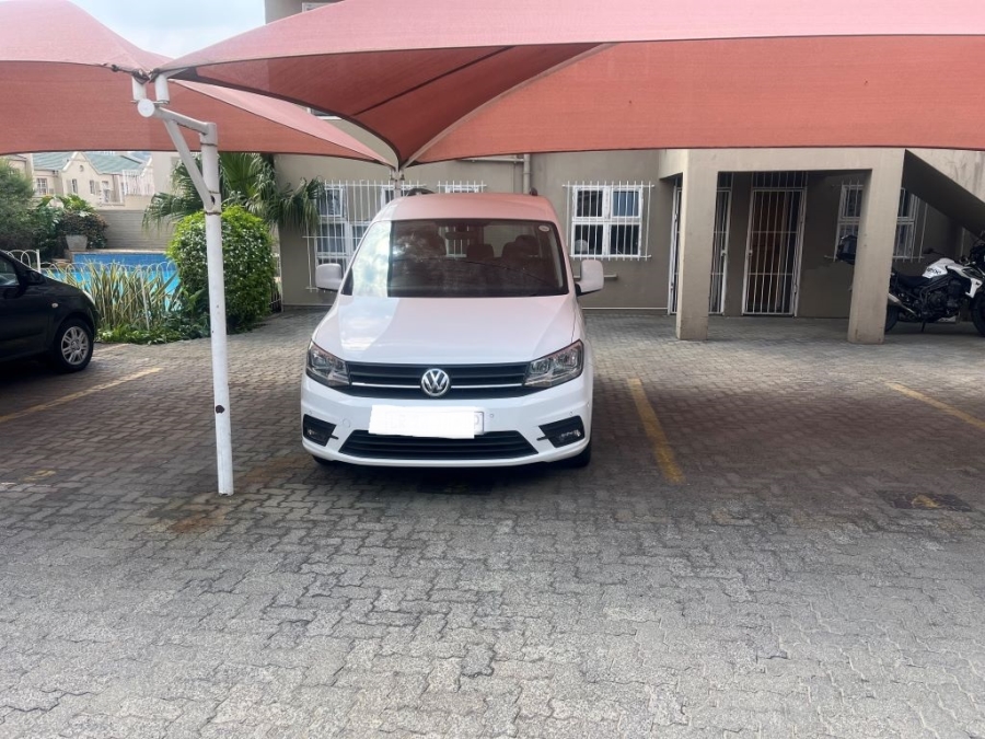 To Let 2 Bedroom Property for Rent in New Redruth Gauteng