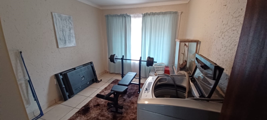 2 Bedroom Property for Sale in Brakpan Central Gauteng