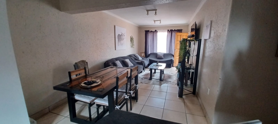 2 Bedroom Property for Sale in Brakpan Central Gauteng