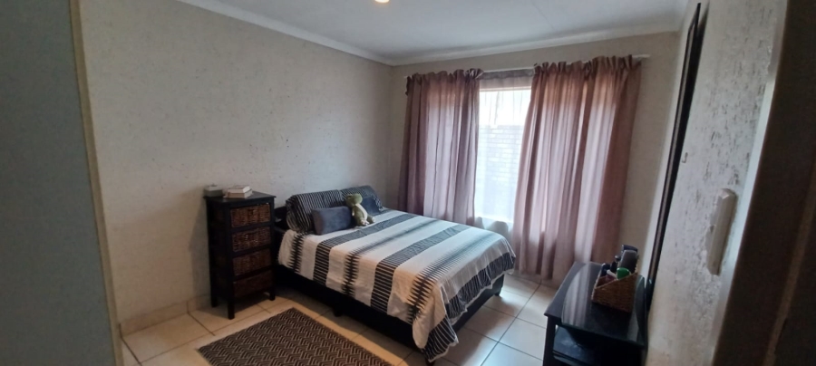 2 Bedroom Property for Sale in Brakpan Central Gauteng
