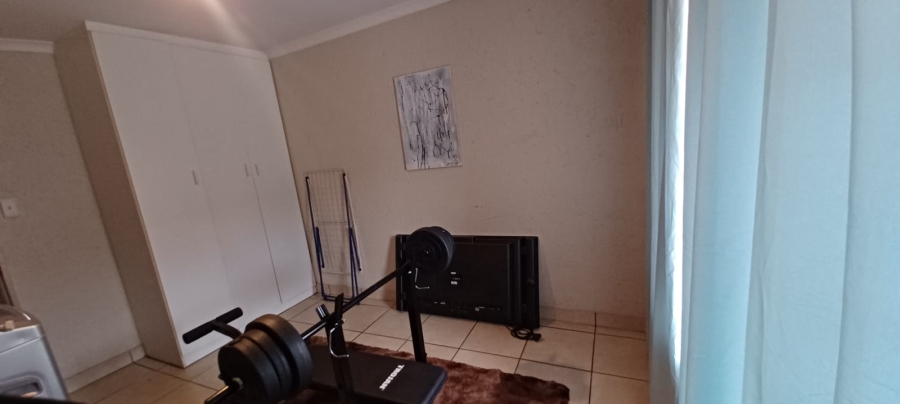 2 Bedroom Property for Sale in Brakpan Central Gauteng