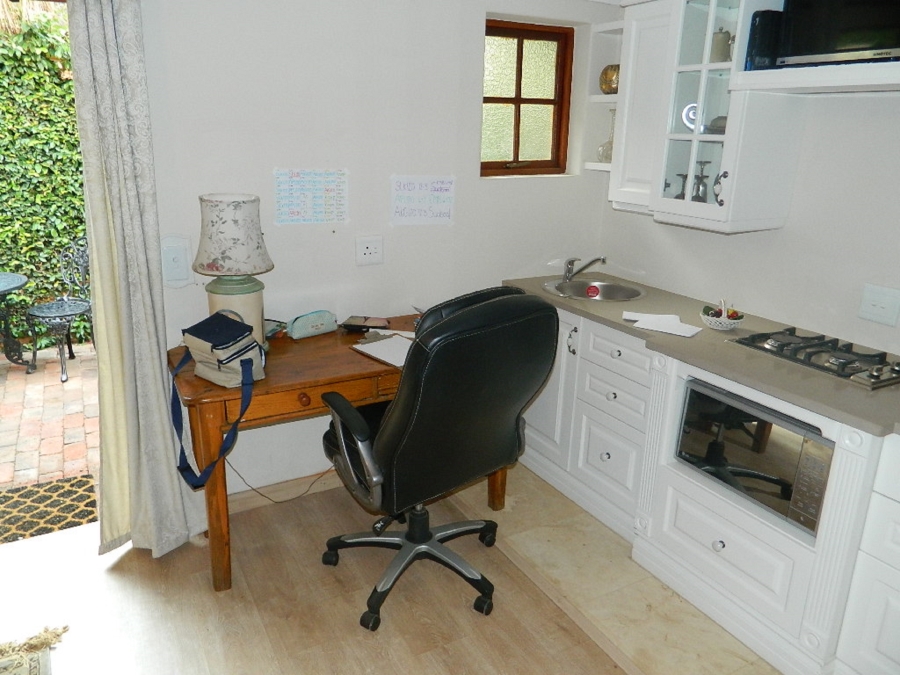 To Let 1 Bedroom Property for Rent in Silver Lakes Golf Estate Gauteng