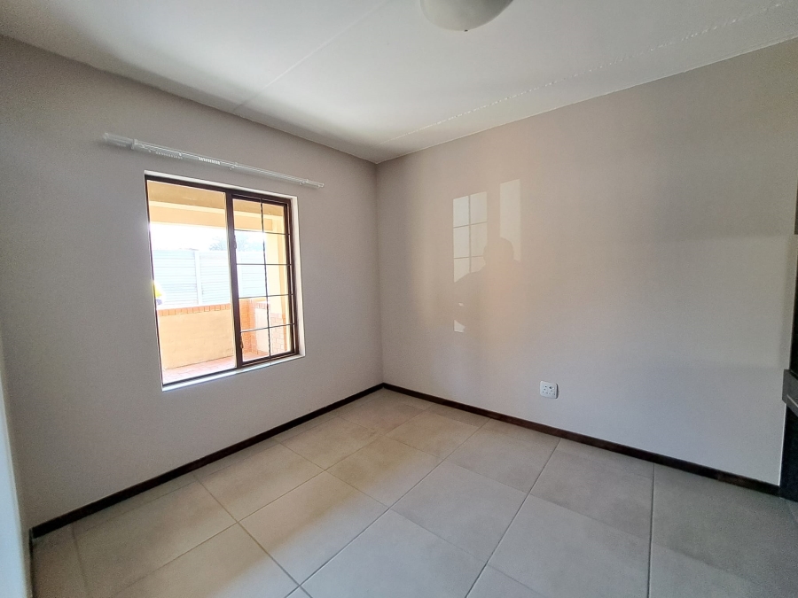 To Let 1 Bedroom Property for Rent in Dalview Gauteng