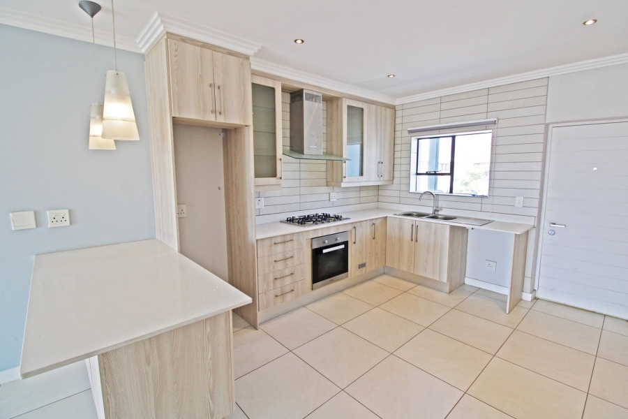 To Let 2 Bedroom Property for Rent in Bryanston Gauteng