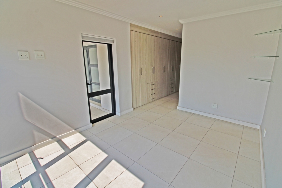 To Let 2 Bedroom Property for Rent in Bryanston Gauteng