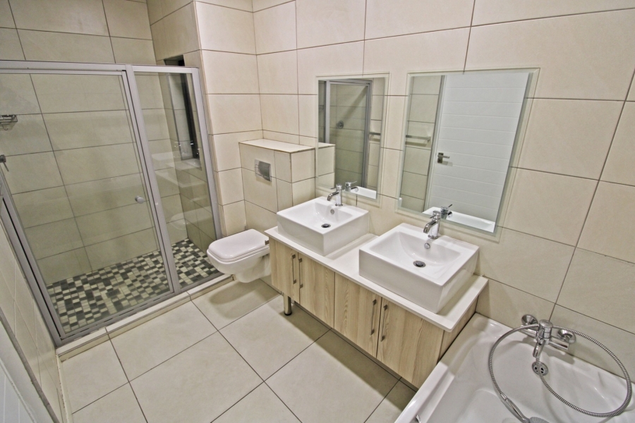 To Let 2 Bedroom Property for Rent in Bryanston Gauteng