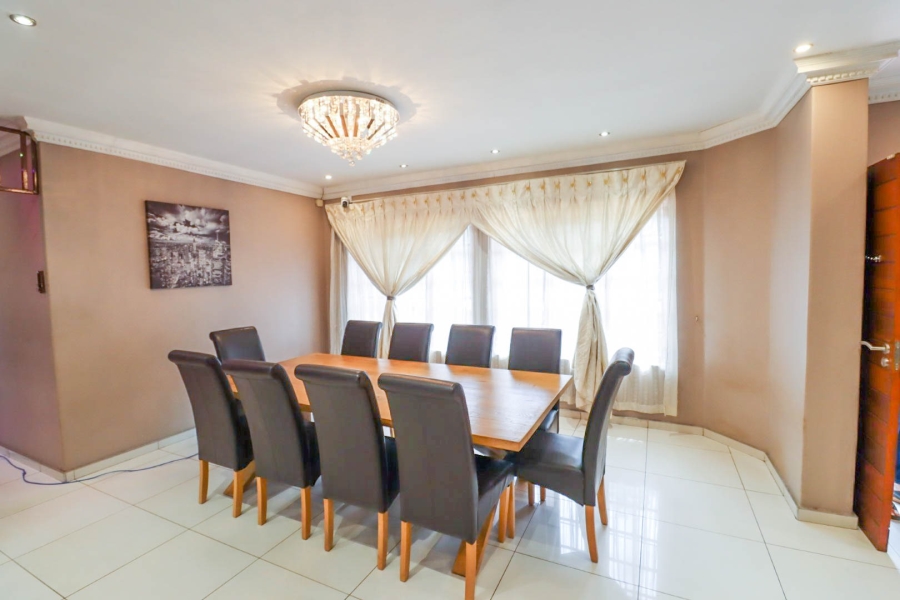 4 Bedroom Property for Sale in Bryanston Gauteng