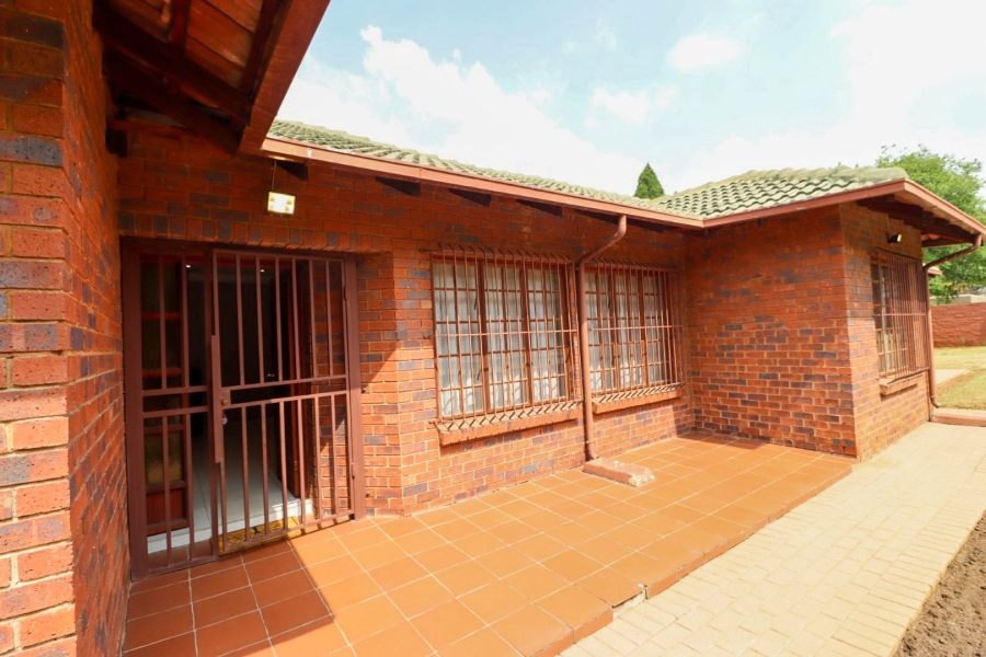 4 Bedroom Property for Sale in Bryanston Gauteng