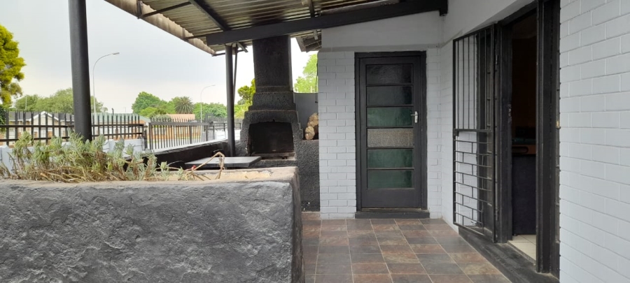 3 Bedroom Property for Sale in Dalview Gauteng