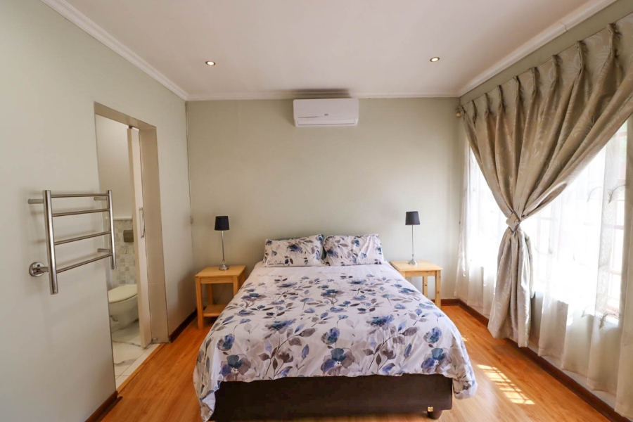 To Let 4 Bedroom Property for Rent in Bryanston Gauteng