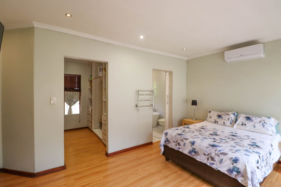 To Let 4 Bedroom Property for Rent in Bryanston Gauteng