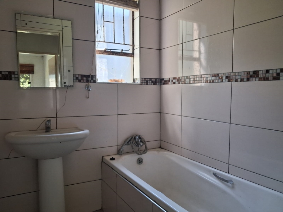 3 Bedroom Property for Sale in Peacehaven Gauteng