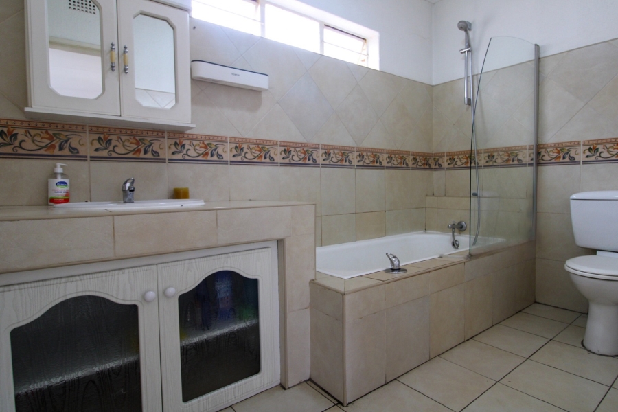 1 Bedroom Property for Sale in Morningside Gauteng
