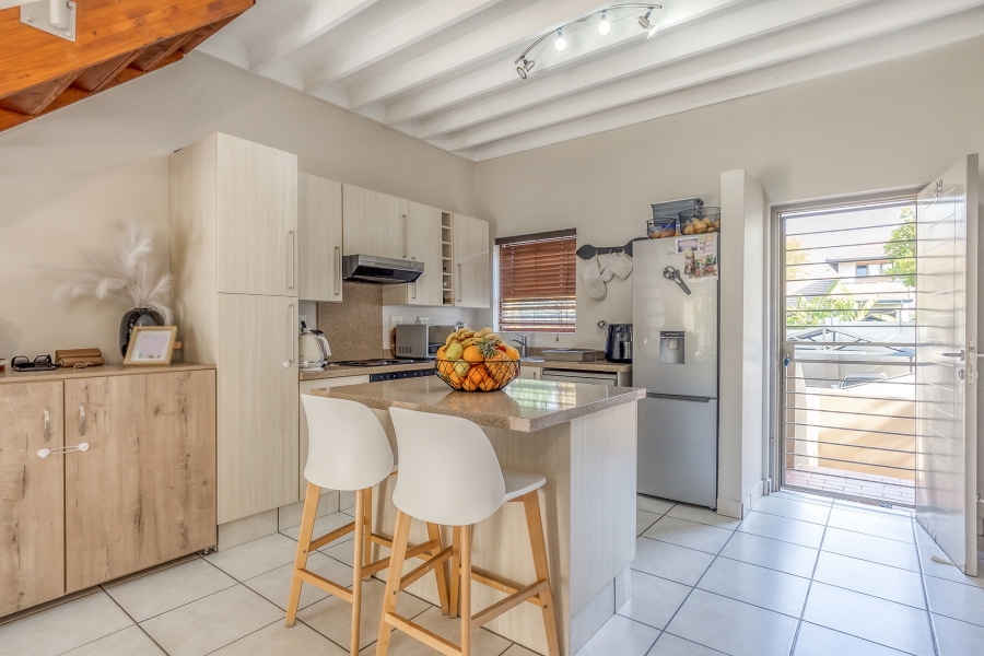 2 Bedroom Property for Sale in Fourways Gardens Gauteng