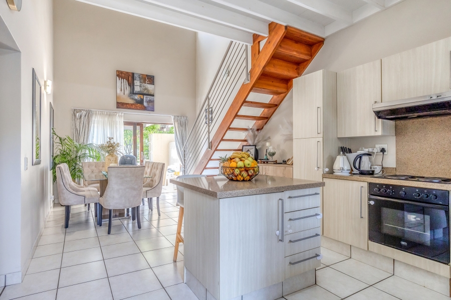 2 Bedroom Property for Sale in Fourways Gardens Gauteng