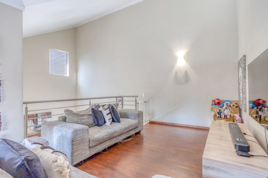 2 Bedroom Property for Sale in Fourways Gardens Gauteng