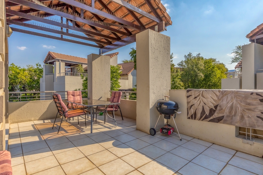 2 Bedroom Property for Sale in Fourways Gardens Gauteng