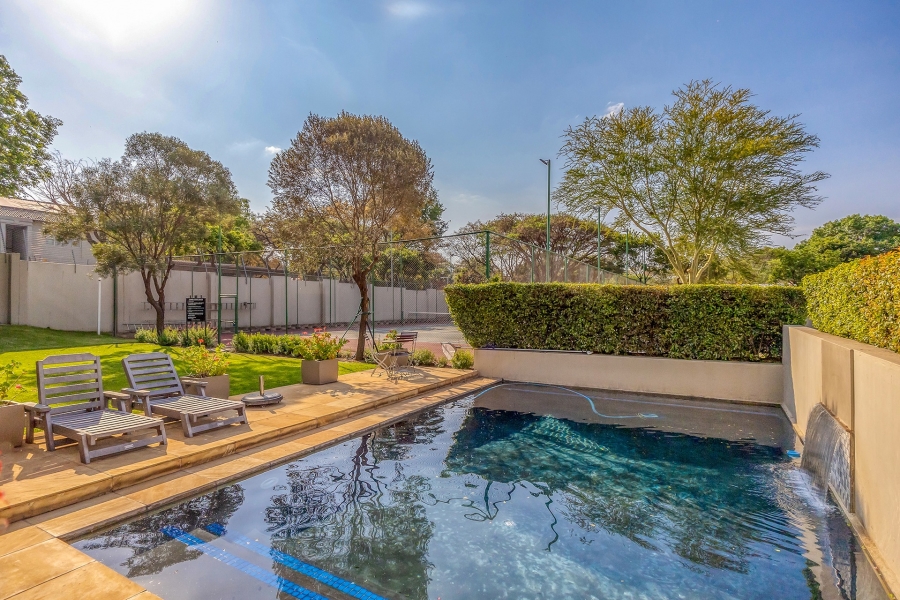 2 Bedroom Property for Sale in Fourways Gardens Gauteng