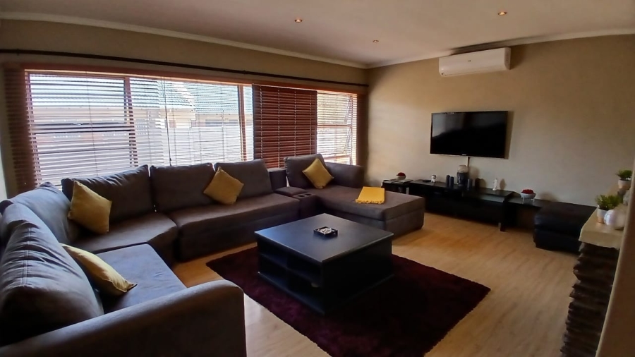 3 Bedroom Property for Sale in Wierda Park Gauteng