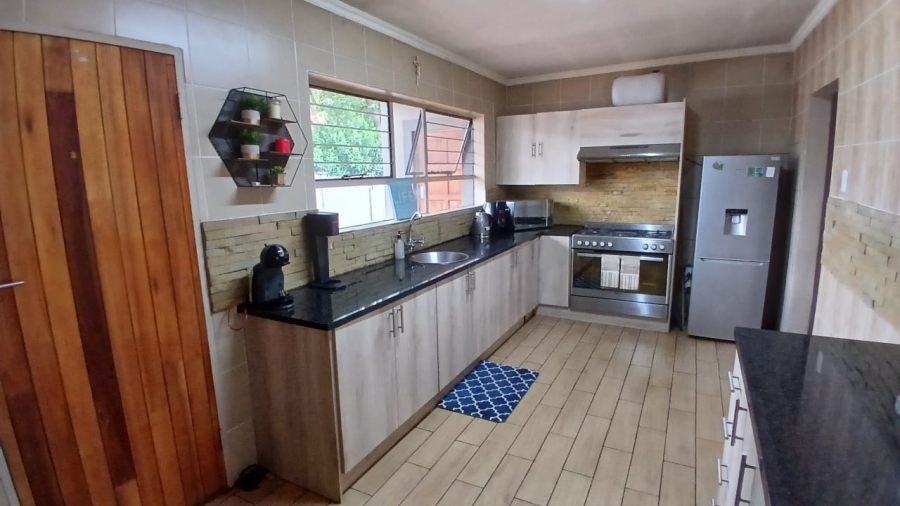 3 Bedroom Property for Sale in Wierda Park Gauteng