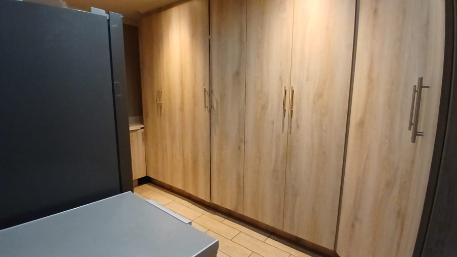 3 Bedroom Property for Sale in Wierda Park Gauteng