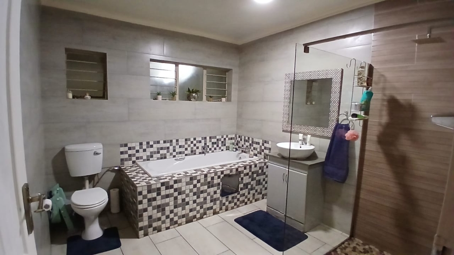 3 Bedroom Property for Sale in Wierda Park Gauteng