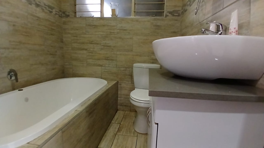 3 Bedroom Property for Sale in Wierda Park Gauteng