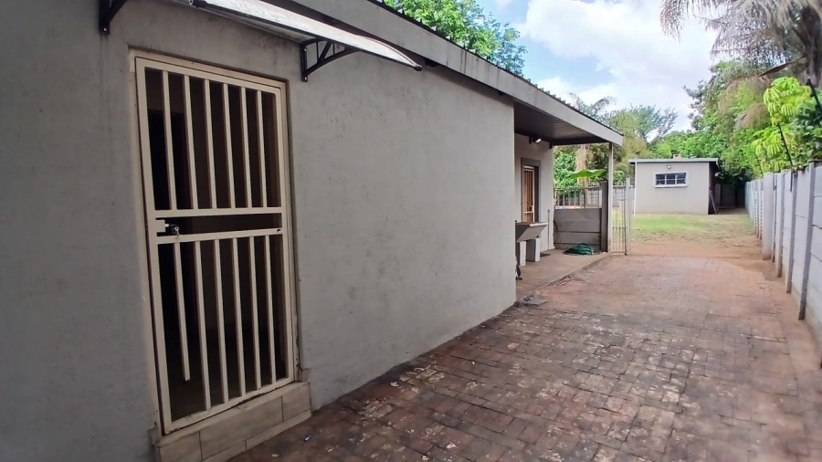 3 Bedroom Property for Sale in Wierda Park Gauteng