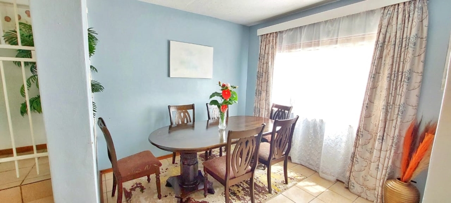 To Let 3 Bedroom Property for Rent in Halfway Gardens Gauteng