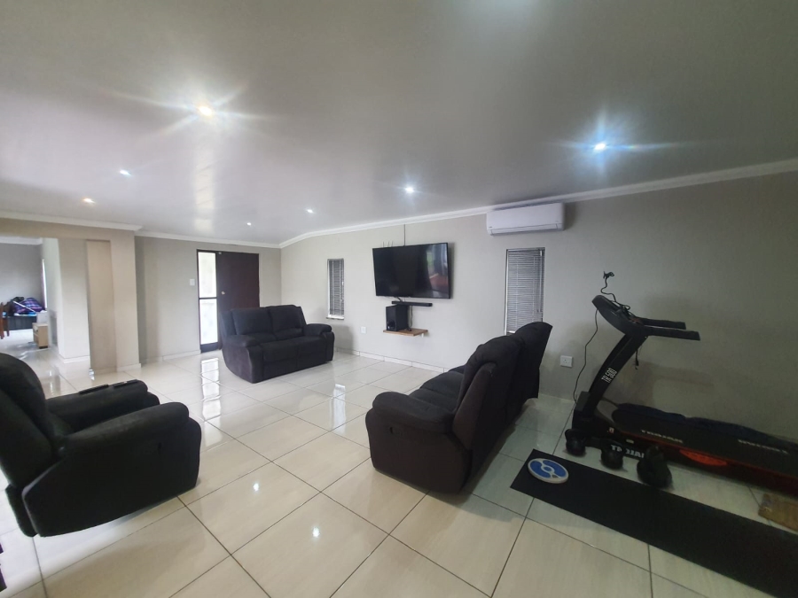 3 Bedroom Property for Sale in Vanderbijlpark SW 5 Gauteng