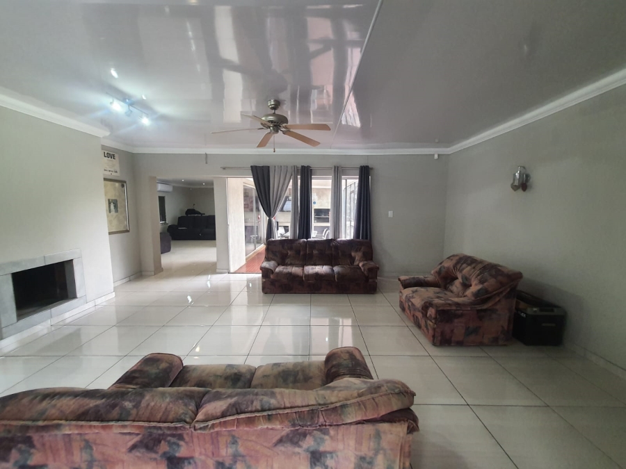 3 Bedroom Property for Sale in Vanderbijlpark SW 5 Gauteng
