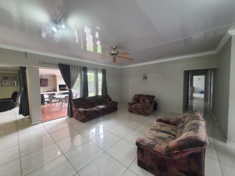 3 Bedroom Property for Sale in Vanderbijlpark SW 5 Gauteng
