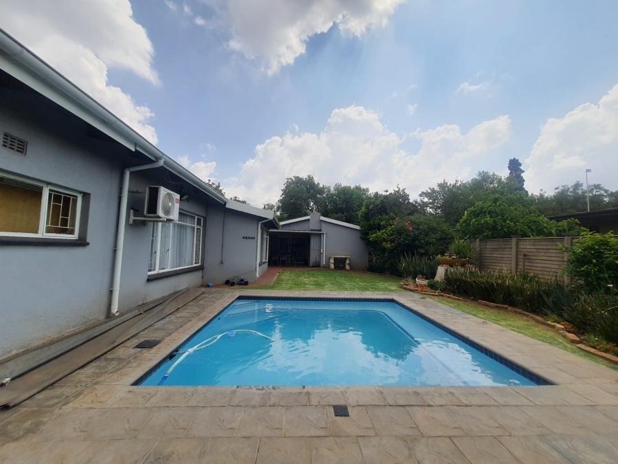 3 Bedroom Property for Sale in Vanderbijlpark SW 5 Gauteng