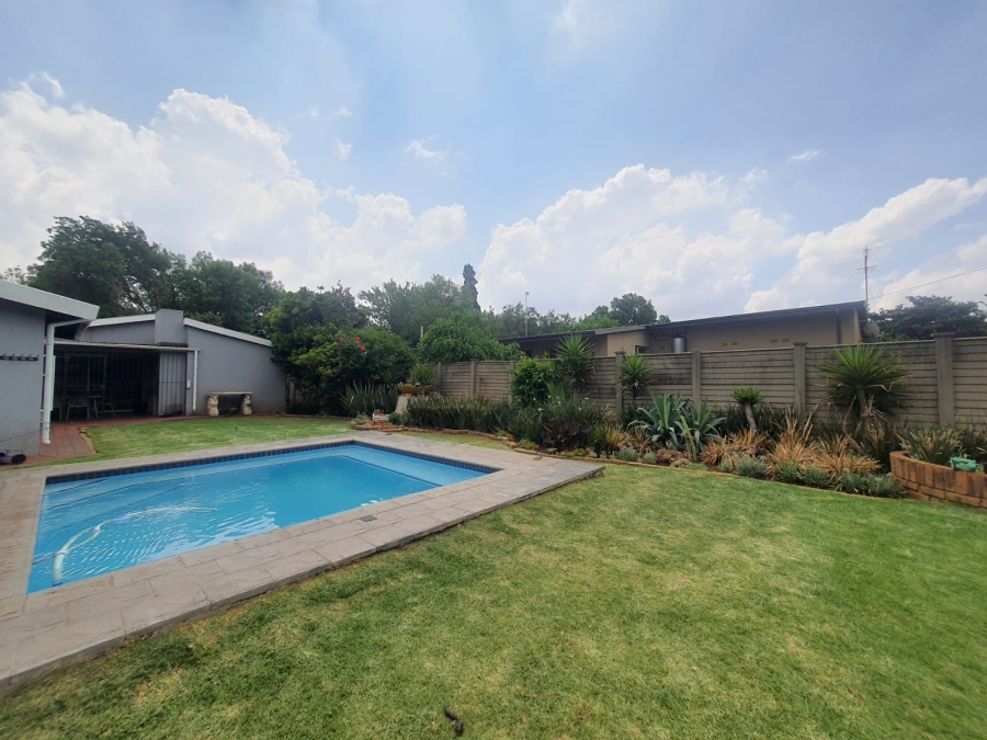 3 Bedroom Property for Sale in Vanderbijlpark SW 5 Gauteng
